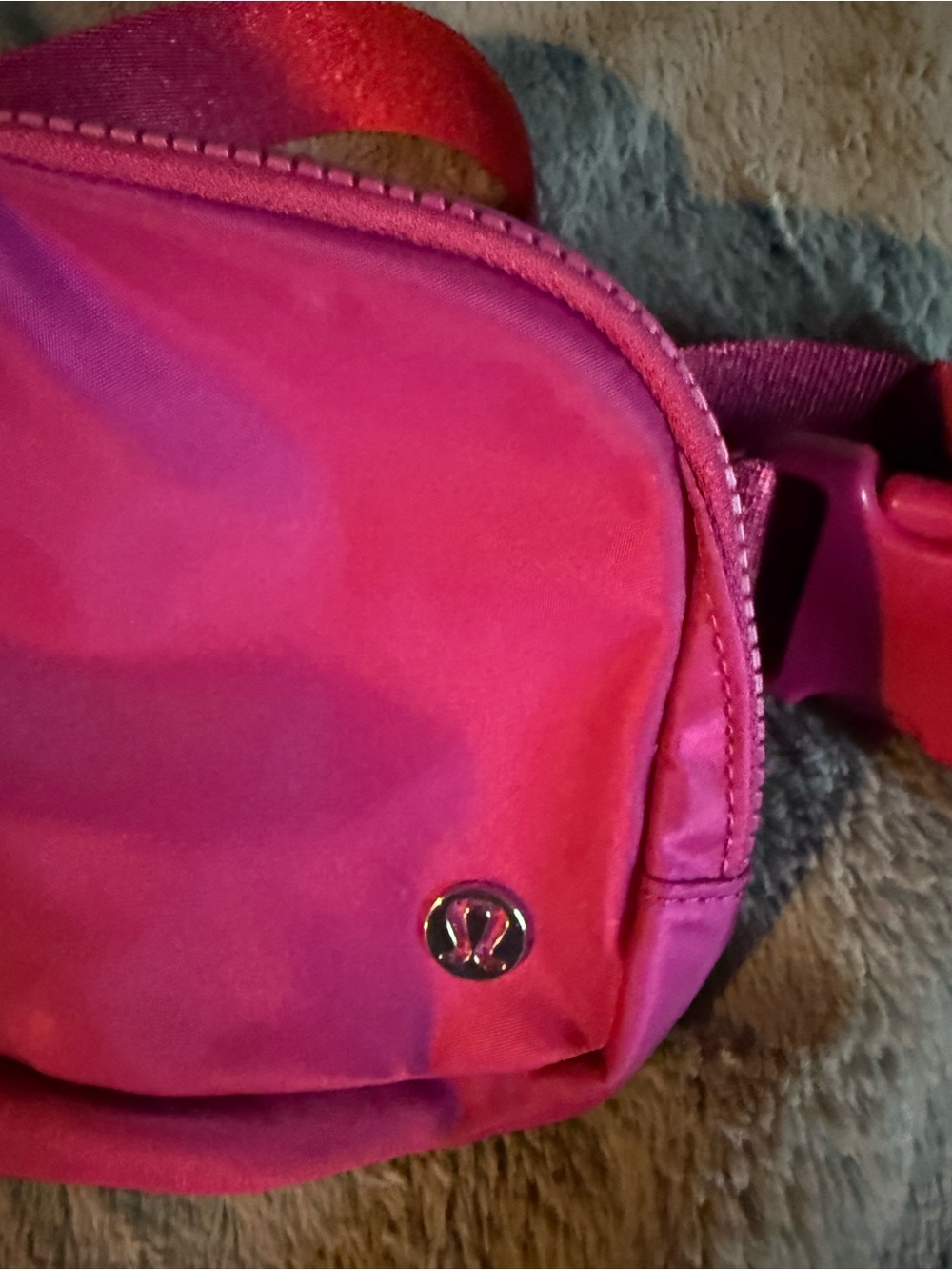lululemon athletica Hot Pink Crossbody Belt Bag - Picture 2 of 3